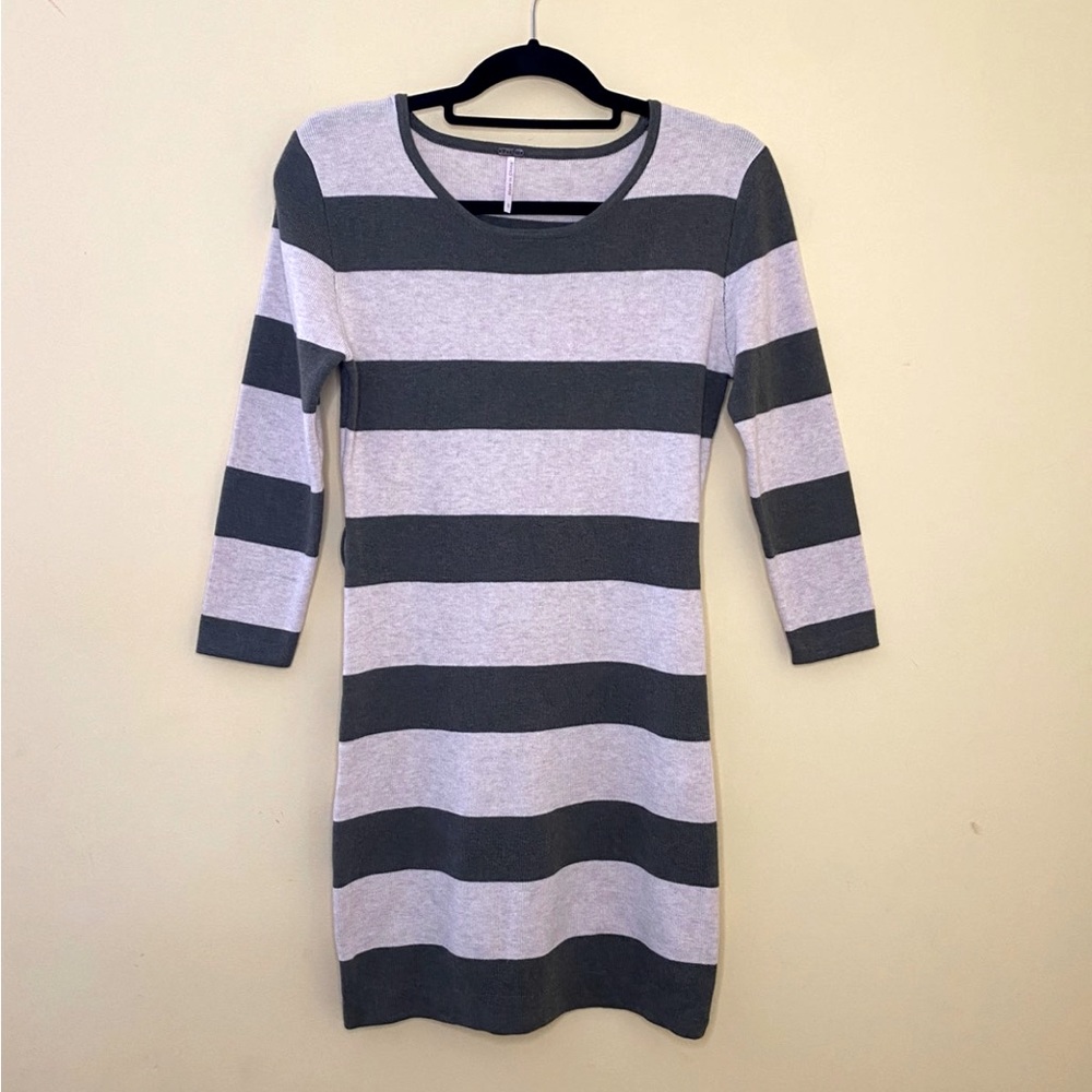 Sweater Dress Green Off White Stripe Long Sleeve Stretchy Size Small